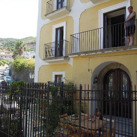 Sant'Agostino Guest Rooms Paola Exterior foto