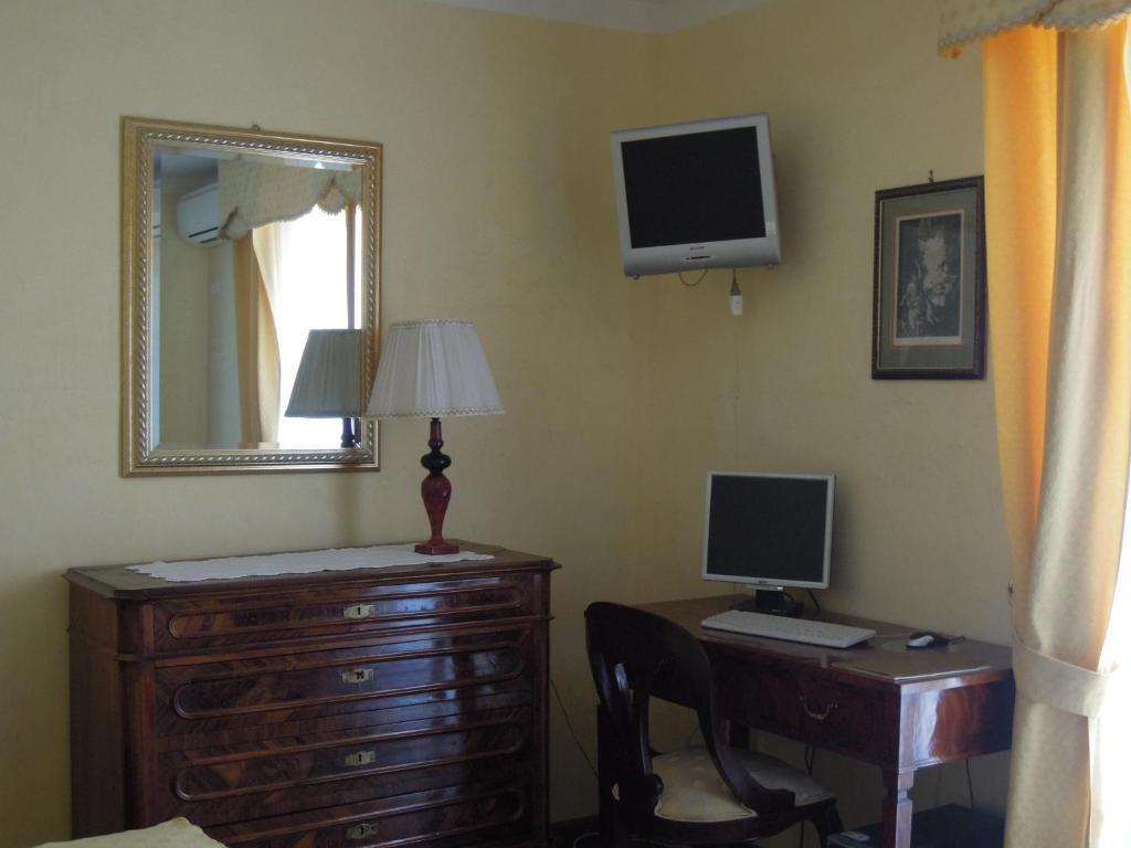 Sant'Agostino Guest Rooms Paola Habitación foto